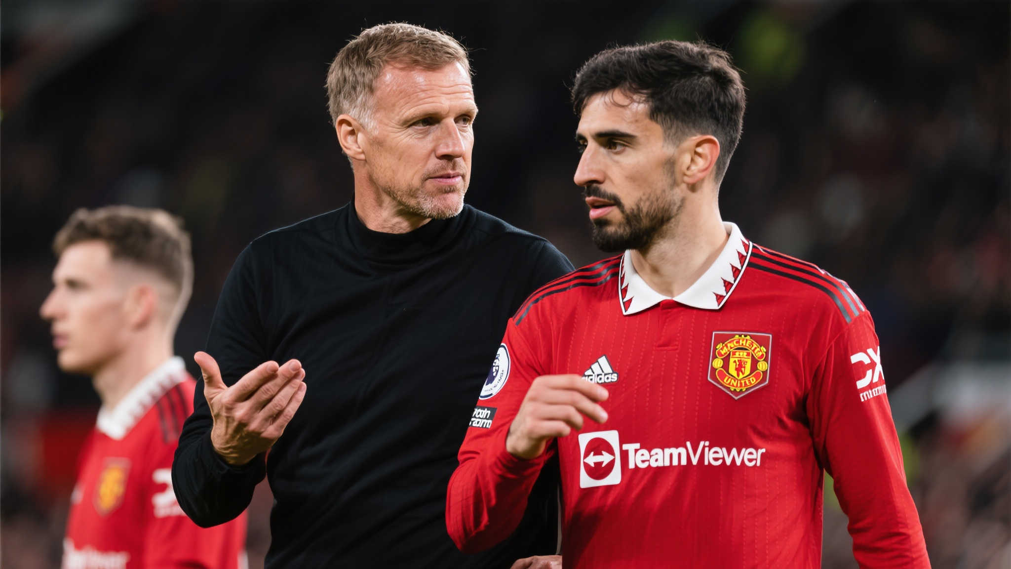 根据相关数据分析，与现任红魔主教练滕哈赫强调稳定性